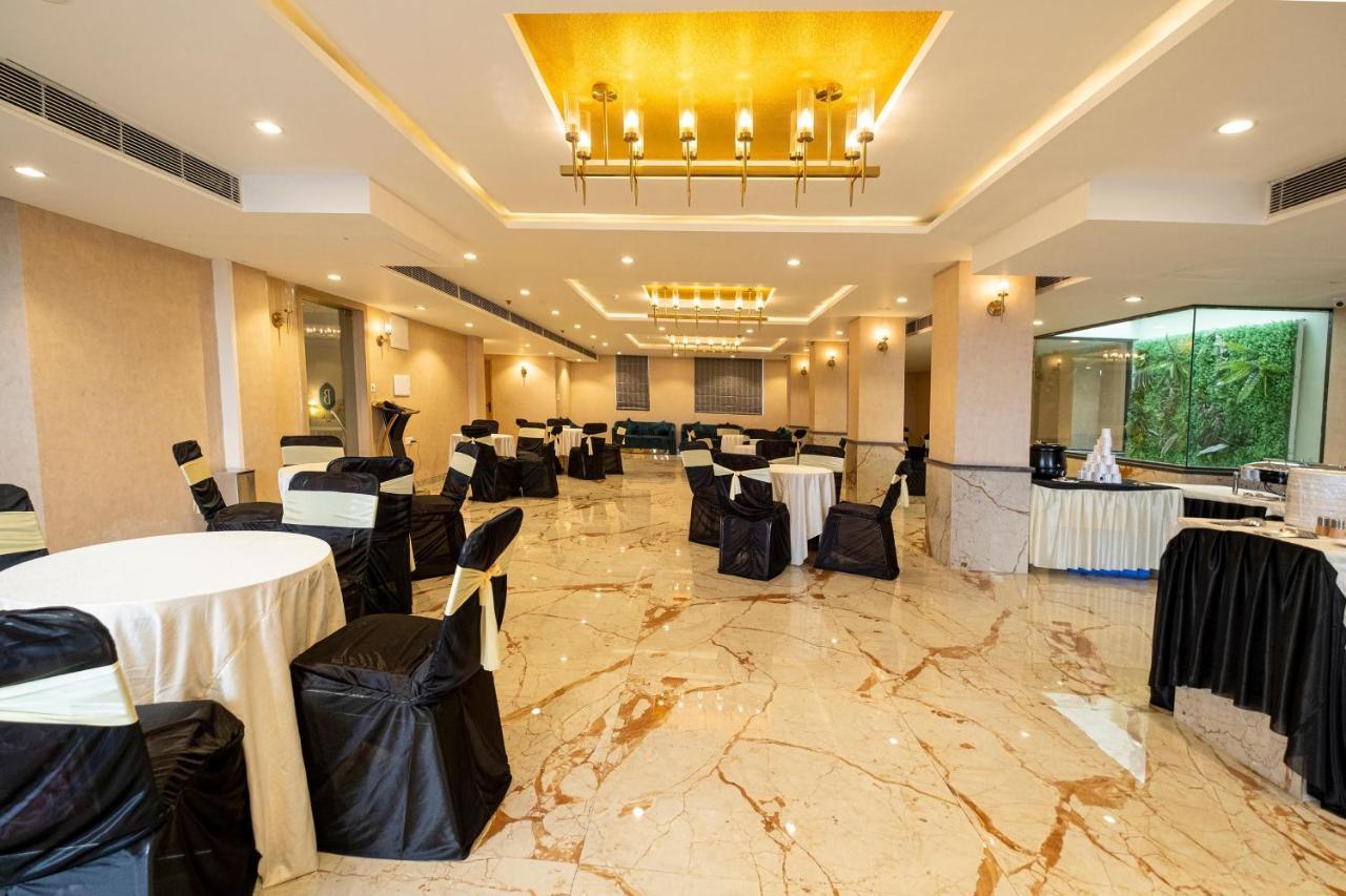 Hotel The Bastion Bhopal Exterior foto